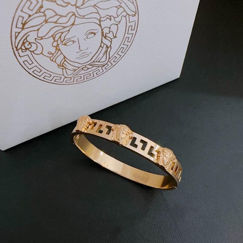 Versace bracelet 01yxh02